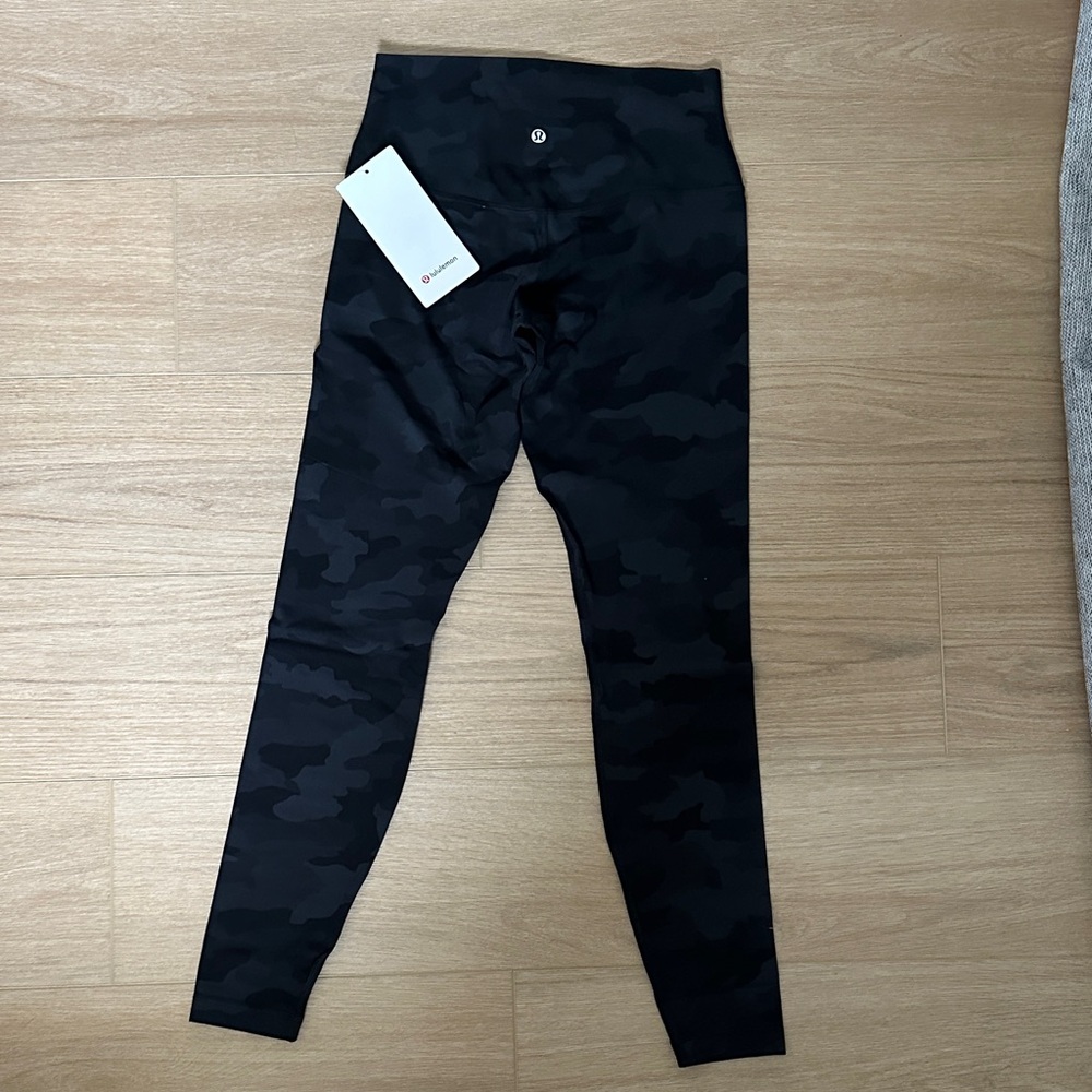 NWT lululemon Align High-Rise Pant 28” in Camo Deep Coal Multi 8 - Picture 4 of 8